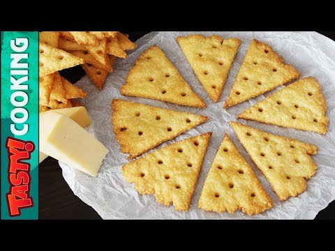 Video: How To Make Crispy Cheese Crackers