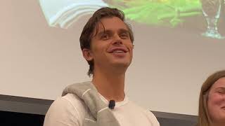 Antoni Porowski cooking demo at Oakland University