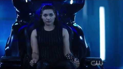 The Flash-Marlees Leaves Devoe