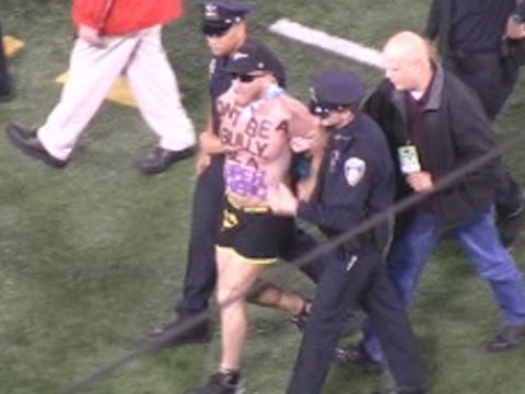 Baltimore Batman Streaking At The Ravens Game!! OFFICIAL VIDEO!!