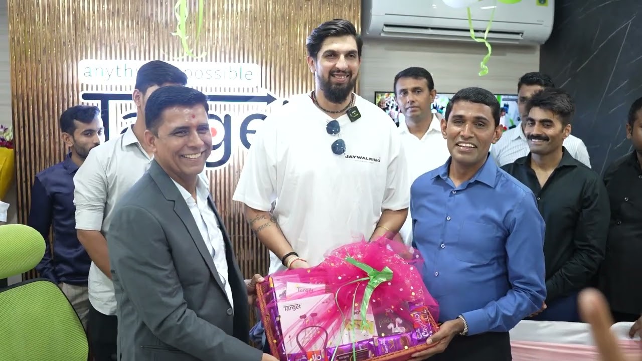 Target Mobile Accessories - Delhi Mega Store - Launch with Ishant Sharma