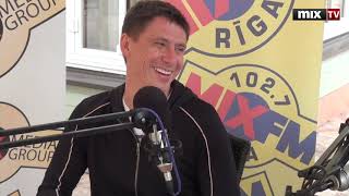 MIX TV: "Comedy Club 2013": В гостях у радио MIX FM Тимур Батрудинов и Руслан Белый MIX TV: "Comedy Club 2013": В гостях у радио MIX FM Тимур Батрудинов и Руслан Белый