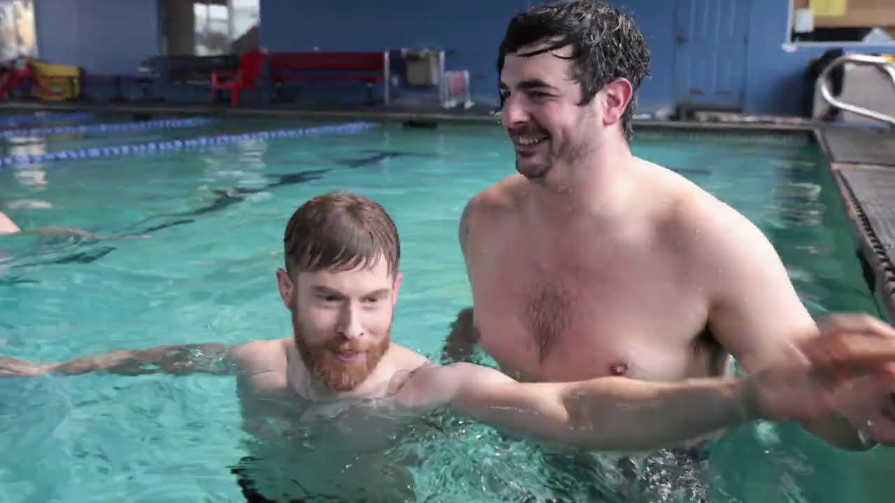 Нас профессионально оценили по игре в русалок.