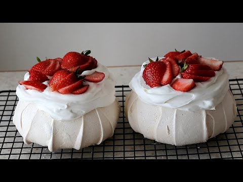 Video: Meringue Cake