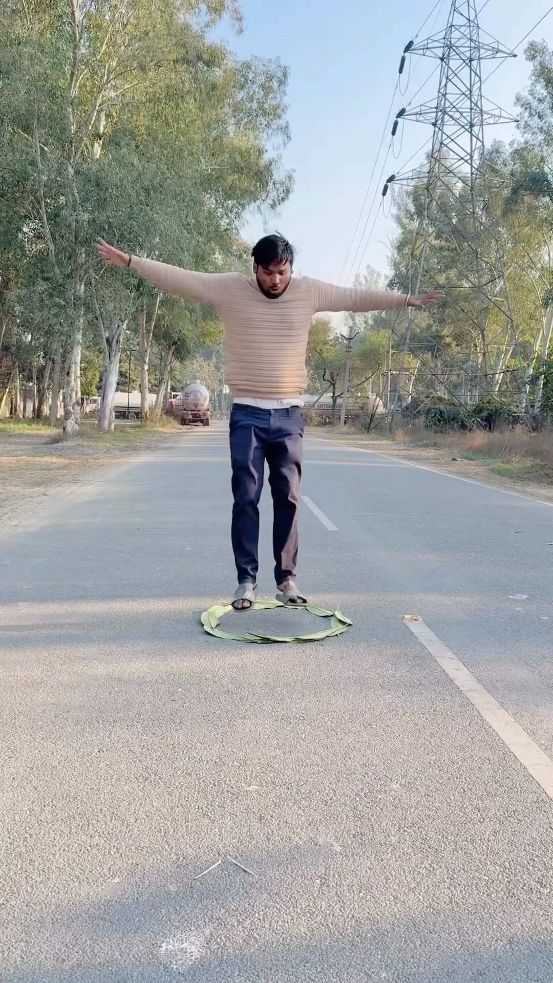Adam hand ne humko gher liya #adam #comedy #youtubeshorts #shorts #shortsfeed