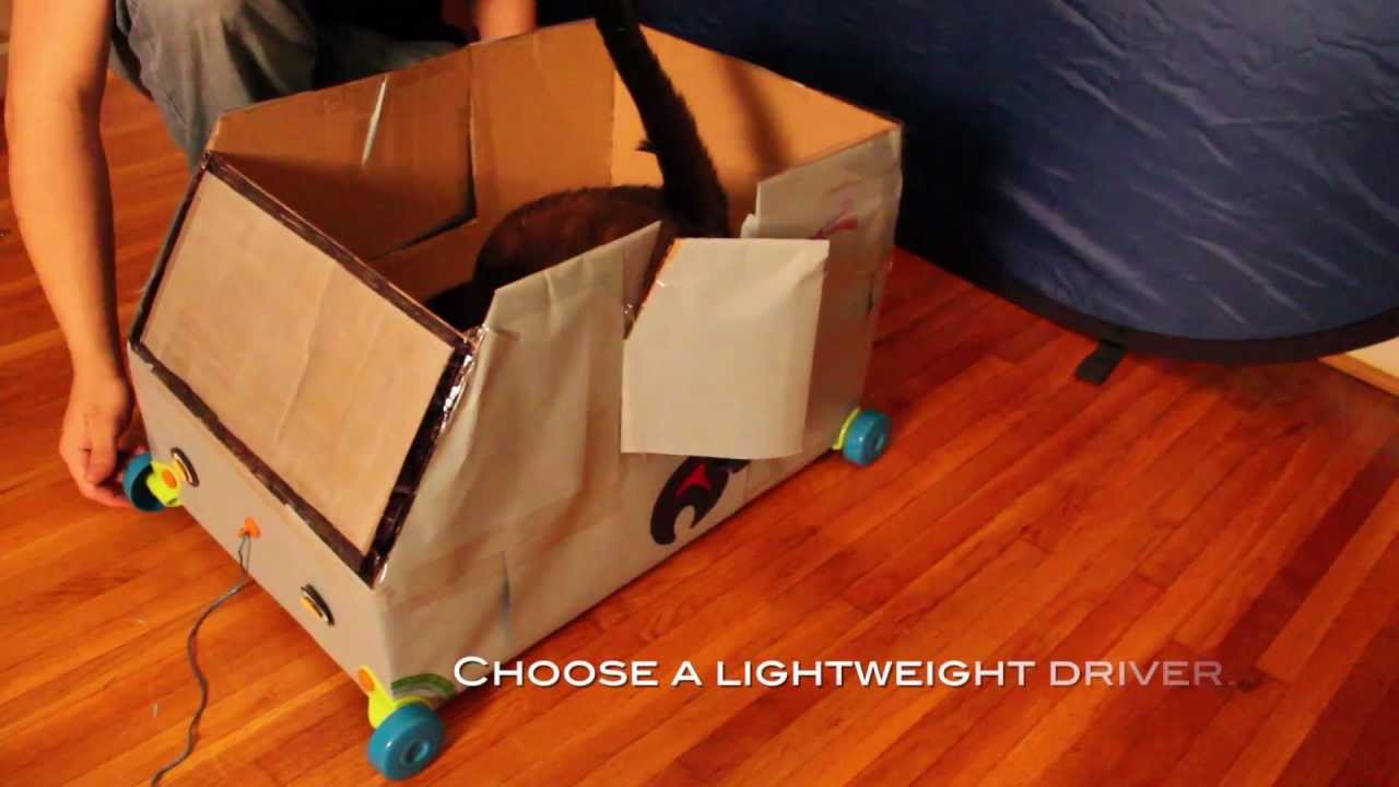 Rolobox Puts Toy Wheels On Cardboard Boxes