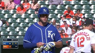 KC@BAL: Moustakas doubles to center to score Gordon