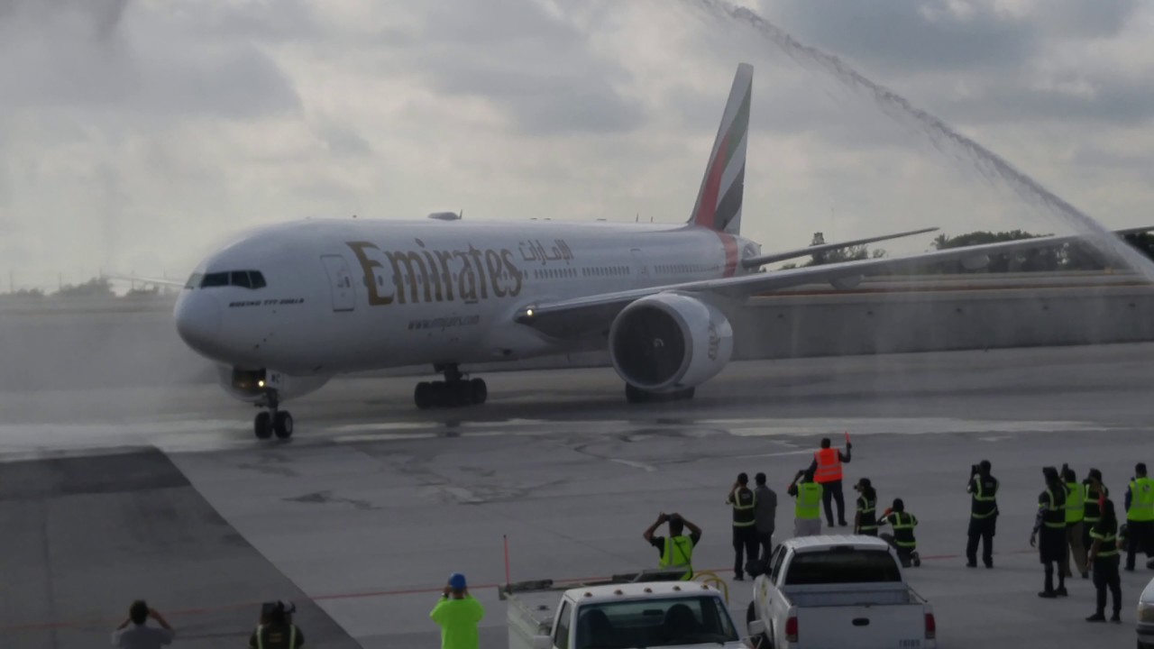 emirate-first-flight-at-fll-airport-primer-vuelo-de-emirate-a-fort