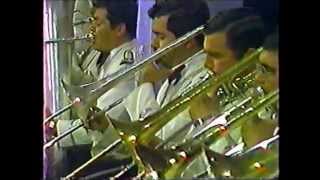 Banda Sinfónica de la Fuerza Aérea de Chile 1985:Fanfarria de los caballeros cruzados