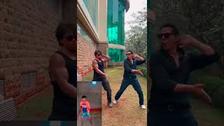 Ladki Dekhi Muh Se Seeti Baje Hath Se Tali