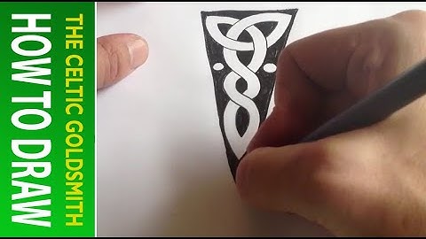 How to Draw Celtic Patterns 108 - Triquetra interlace from Book of Kells 3of7