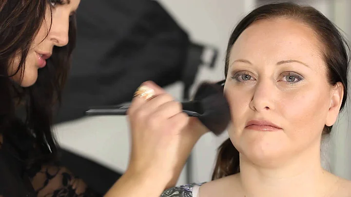 Bronzer Definition : Beauty Maven