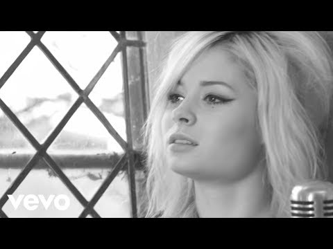 Nina Nesbitt