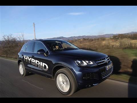 2011-vw-touareg-hybrid-first-drive-review