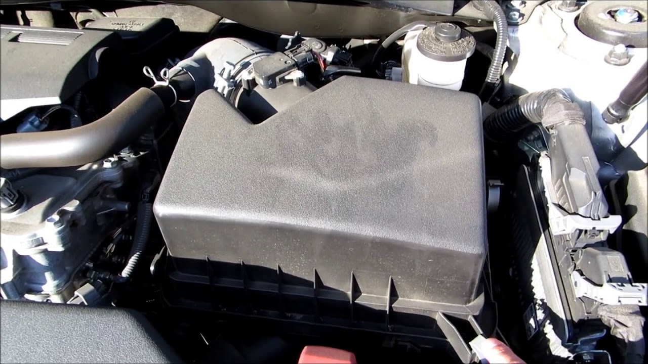 Changing the engine air filter on 2012-2016 Toyota Camry - YouTube