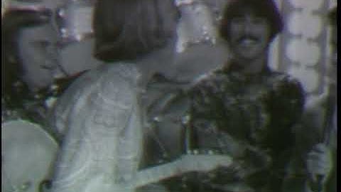 American Bandstand 1967- Interview Strawberry Alarm Clock