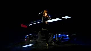 Tori Amos - Cloud on My Tongue, live in Moscow, Russia - 02-10-11
