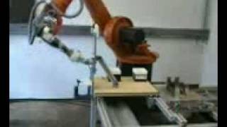 Bierroboter, robot alcoholico