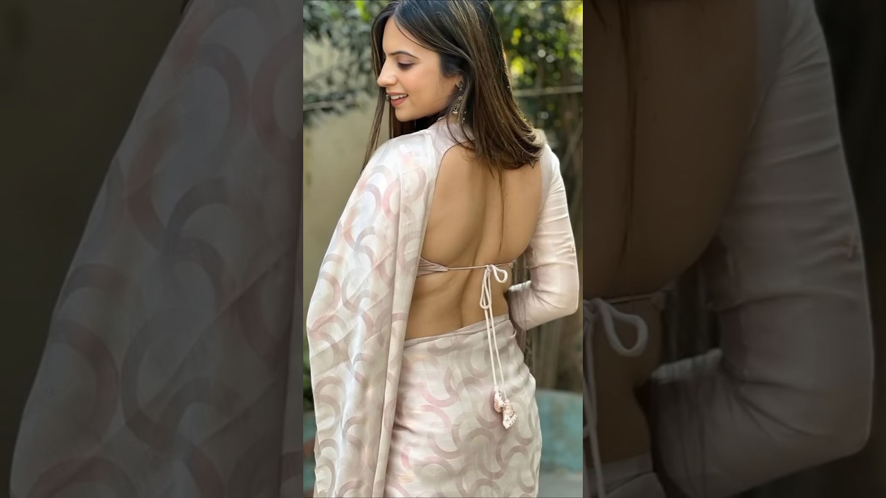 Stunning Backless Blouse Designs/ #blouse #ytshorts  #backlessblouse #shorts #viral #blousedesigns 🥰