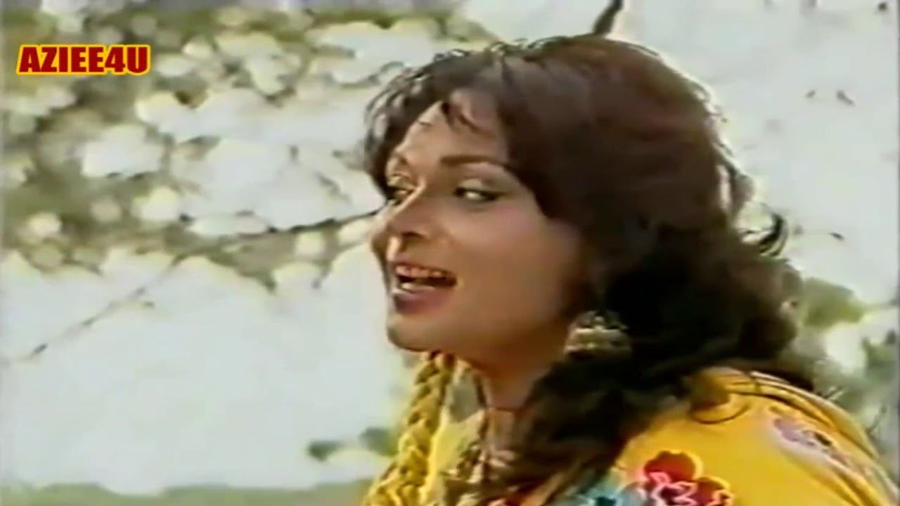 Jogi Uttar Paharon Aya Te Charkhe Di   The Ledendary Mussarat Nazir  Ptv Classic 