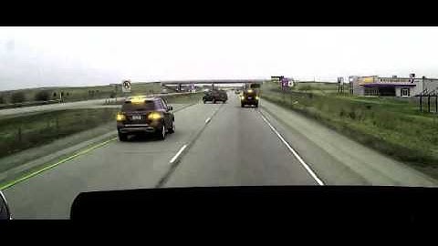 Tailgater gets brake checked and then crashes