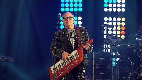 ансамбль свои люди - белая метелица. метелица фристайл слушать. песня фристайл метелица. фристайл метелица. группа фристайл 90-е.