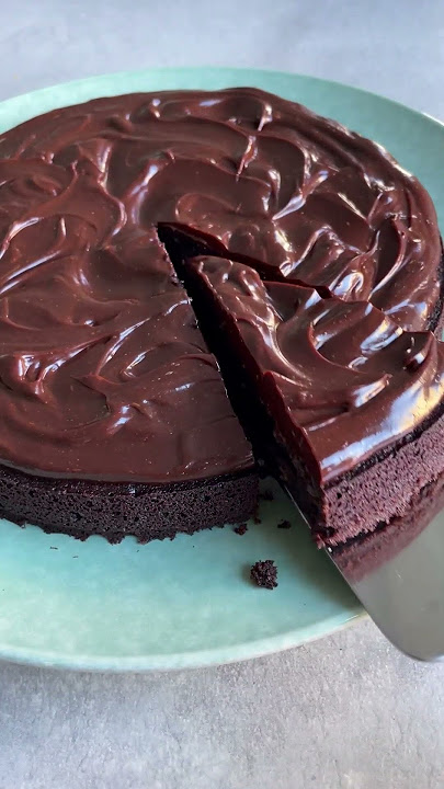 Det händer något magiskt när svartvinbär matchas med mörk choklad - kommentera för recept!