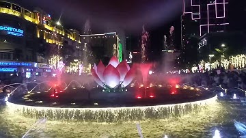 Nhạc nước quá hay,  quá đẹp tại phố đi bộ Nguyễn Huệ,  Tp Hồ Chí Minh