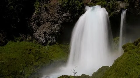 ♥♥ Relaxing 3-Hour Video of Large Waterfall