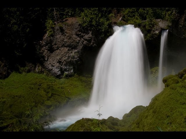?? Relaxing 3-Hour Video of Large Waterfall
