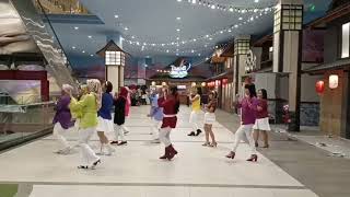 FLOAT - Line Dance / Choreo : Hana Ries (USA )