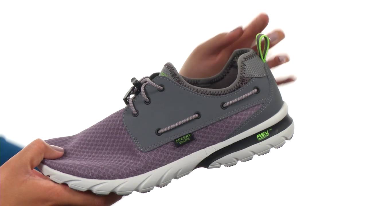 sperry shock light boat