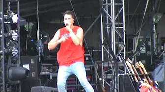 Russell Dickerson - Yours @ Country USA 2018 Russell Dickerson - Yours @ Country USA 2018