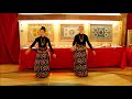Mother and daughter dancing to Tibetan circle dance {ལས་བཞིའི་དཔའ་བྲོ།} [GY]