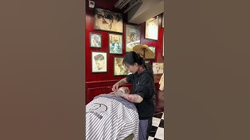 Tiệm cắt tóc nam của nữ barber #shorts
