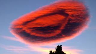 Lenticular 'UFO' Clouds. Weird Shape Cloud. It looks like Spaceship