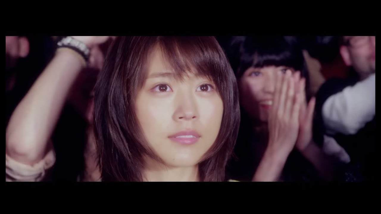 有村架純×歌手・Saku、タワレコ「NO MUSIC, NO LIFE.」ポスターに登場