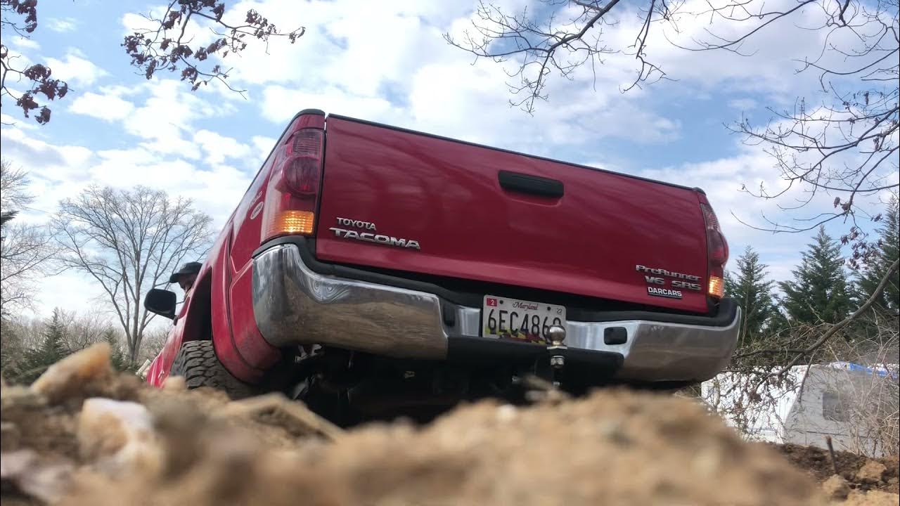Tacoma Rear Diferential locked - YouTube