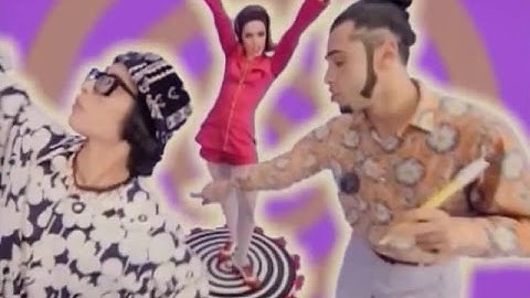 Deee-Lite - "Groove Is In The Heart" (Music Video)