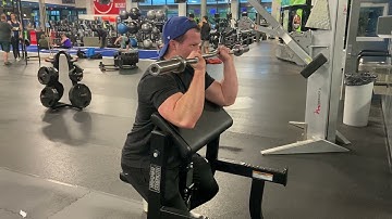 E-Z Bar Preacher Reverse Curl - How To workout | With the WeStrive App