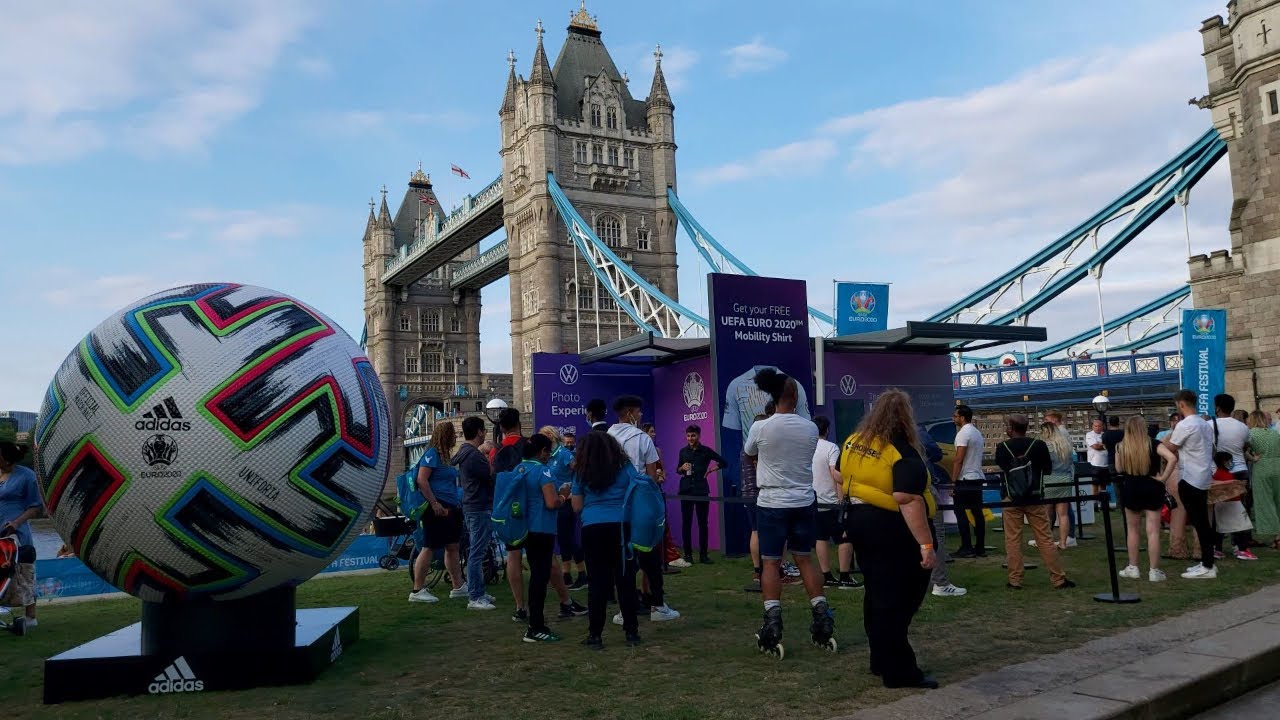 fort creëren handicap Euro 2020 Fan Zone to London Bridge | 4k binaural audio - YouTube