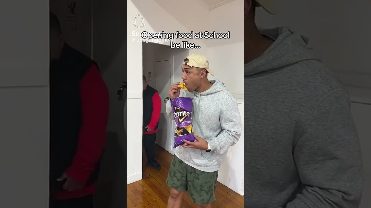 Opening food in school be like!