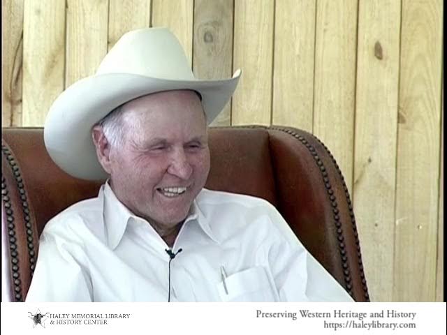 Buster Welch Receives 2012 National Golden Spur Award From the Ranching  Heritage Association