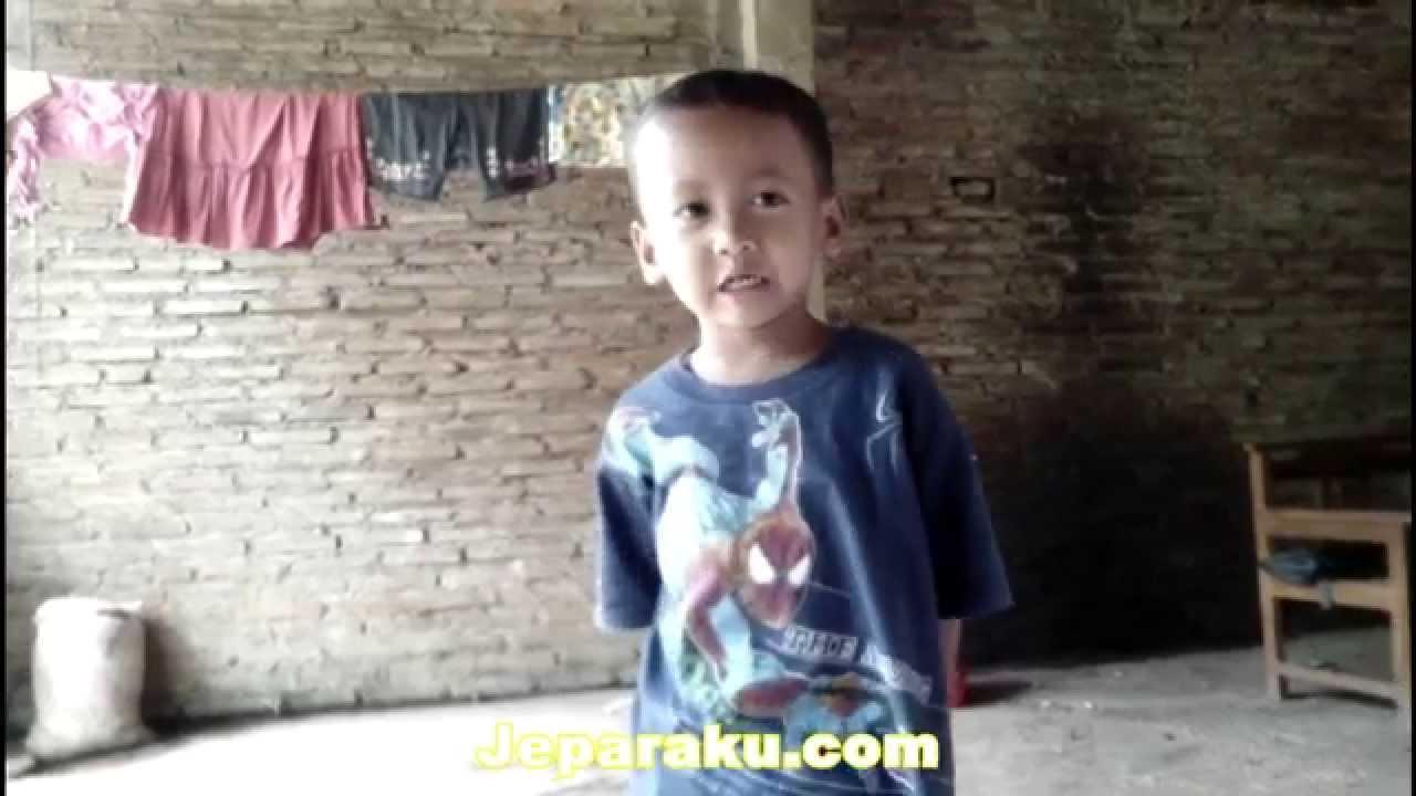Anak Kecil Menyanyi Lucu Dalam Bahasa Jawa YouTube