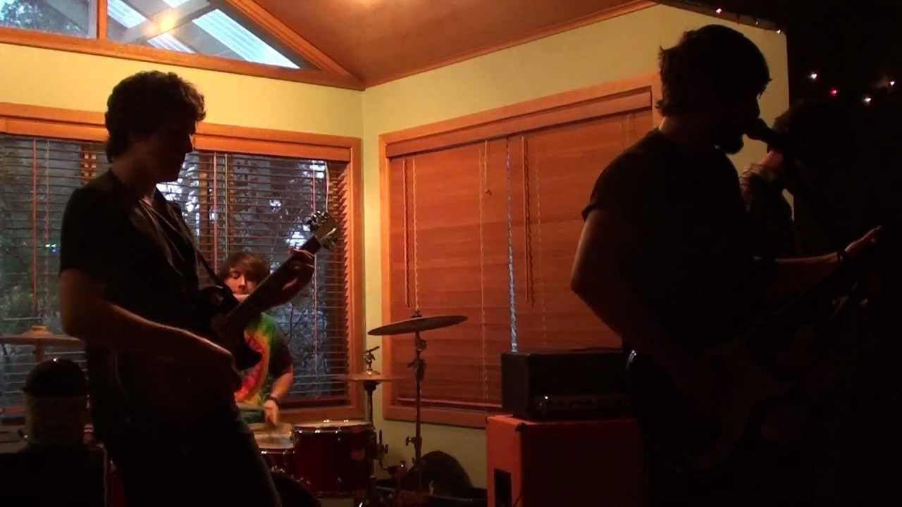 High Tide - House Show - 15/09/2012