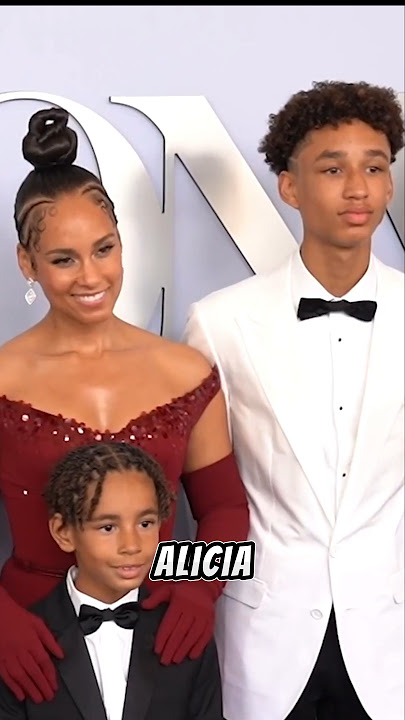 Alicia keys brings her children and parents for her debut at tony awards❤️❤️❤️ #aliciakeys #shorts