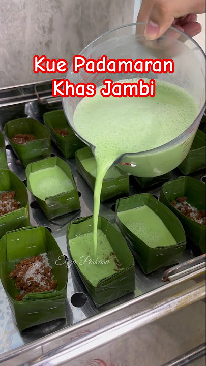 An easy way to make Jambi's typical Padamaran cake for sale