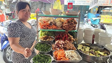 Trùm bún mắm Sài Gòn nấu đầu cá lóc bông đồng kèm mở cá hú nổi lềnh bềnh nhìn đã thèm