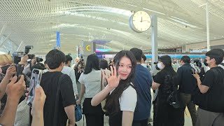 Walking behind TripleS 트리플에스 Yubin at Incheon Airport 6-5-2024