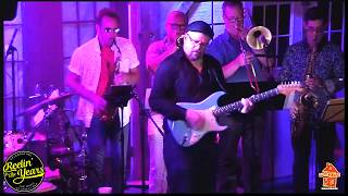 "My Old School" - Reelin' in the Years | Jerry & Rick Marotta